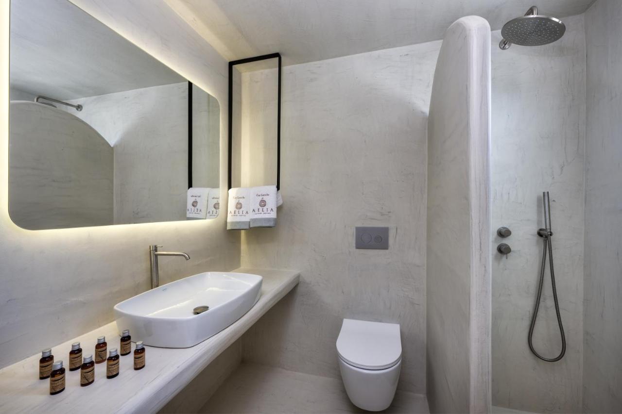 Aelia Luxury Suites Картерадос Экстерьер фото Bathroom