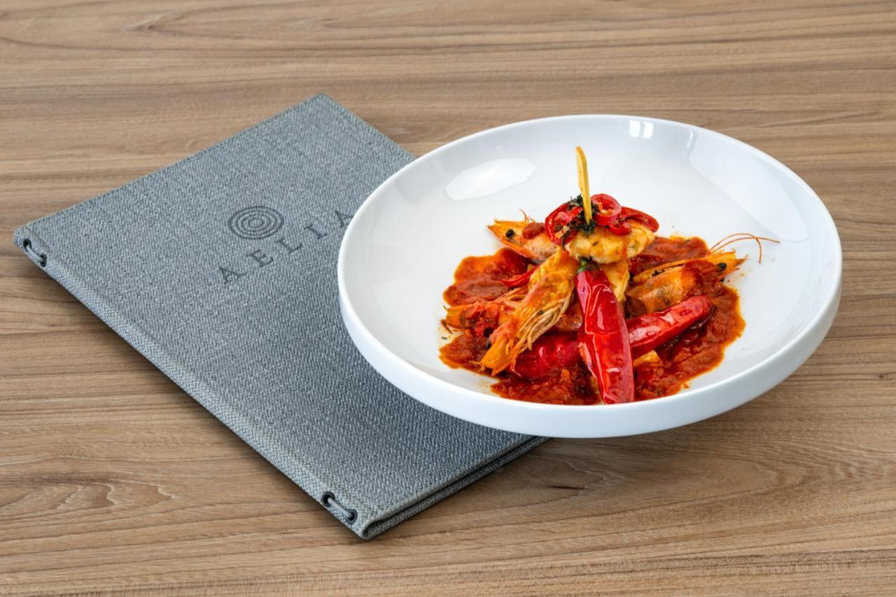 Aelia Luxury Suites Картерадос Экстерьер фото A dish from the restaurant