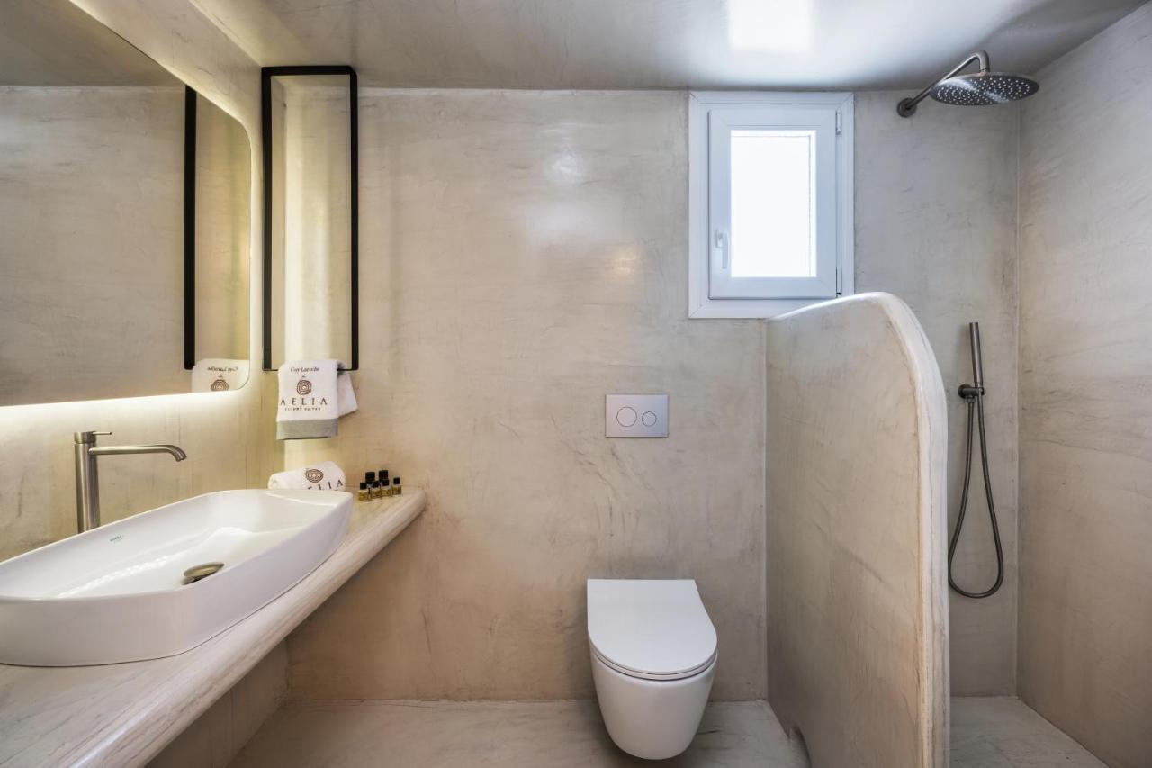 Aelia Luxury Suites Картерадос Экстерьер фото Bathroom